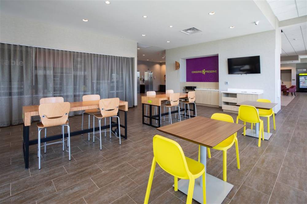 Home2 Suites By Hilton Omaha/un Medical 3