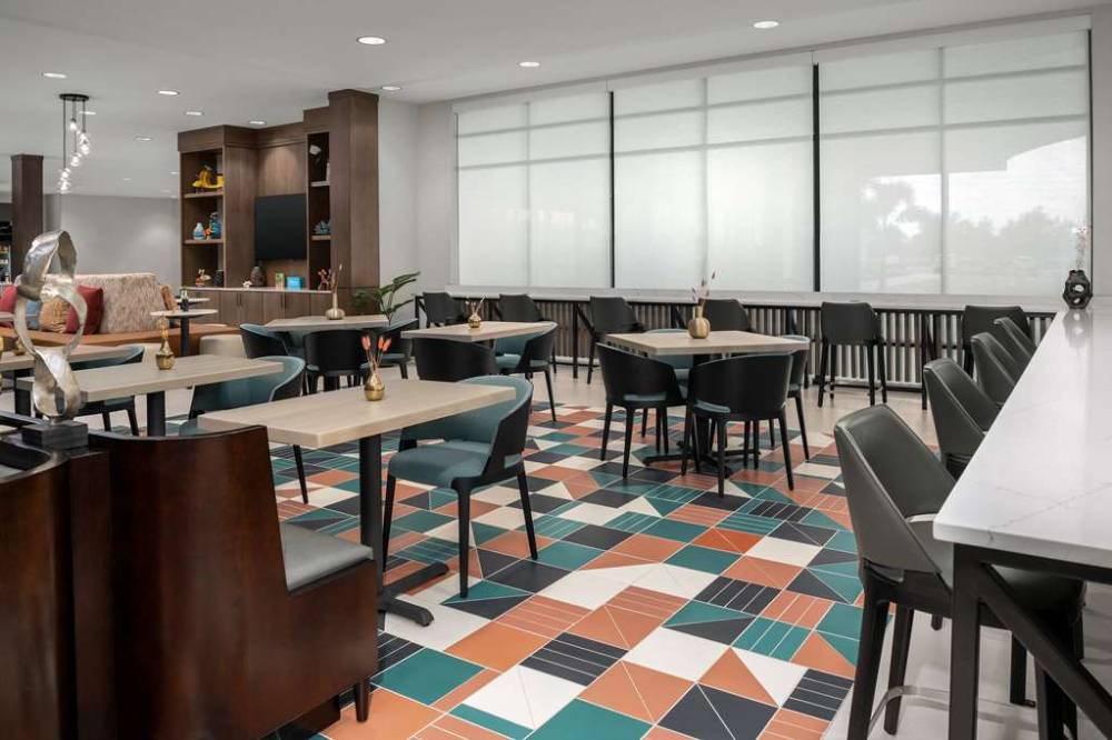 Home2 Suites By Hilton Orlando Southeast Nona 4
