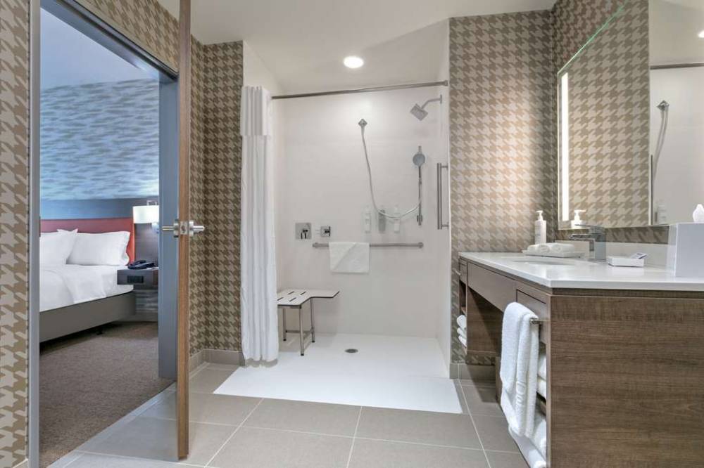 Home2 Suites By Hilton Tulsa Airport 8