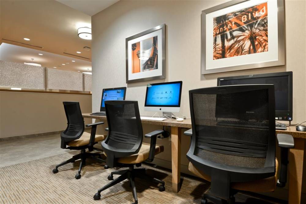 Homewood Suites By Hilton Anaheim Resort - Convention Center 6