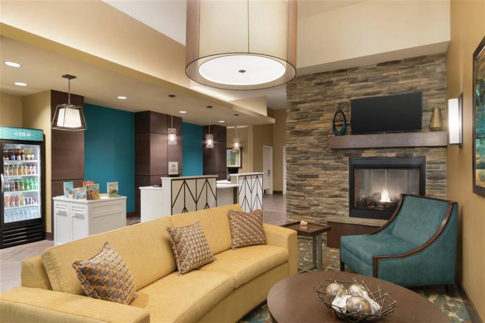 Homewood Suites By Hilton Calgary Downtown 2
