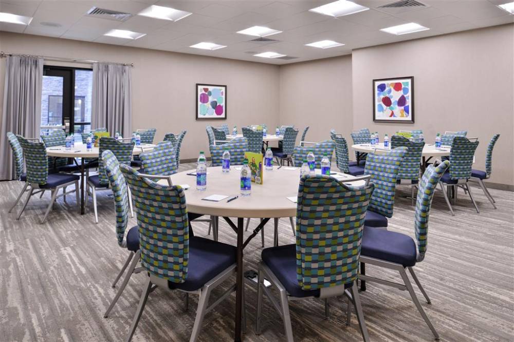 Homewood Suites By Hilton Des Moines Airport 2
