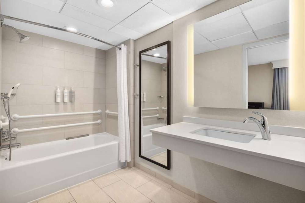 Homewood Suites By Hilton Downers Grove Chicago  Il 8