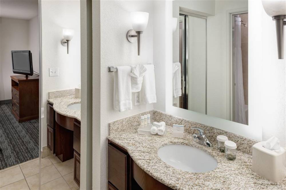 Homewood Suites By Hilton El Paso Airport 10