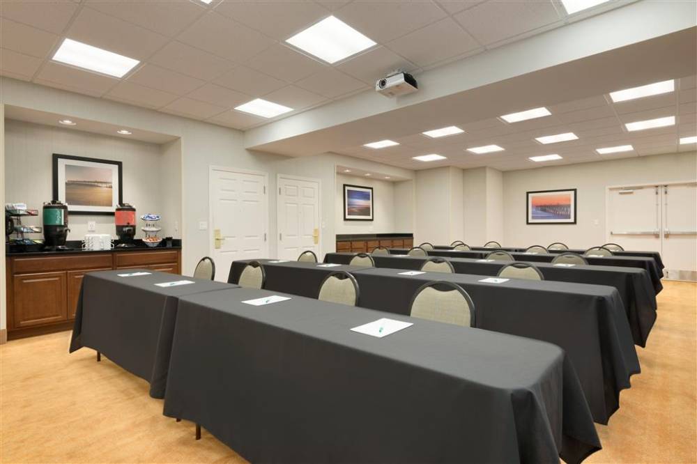 Homewood Suites By Hilton Jacksonville Deerwood Park 2