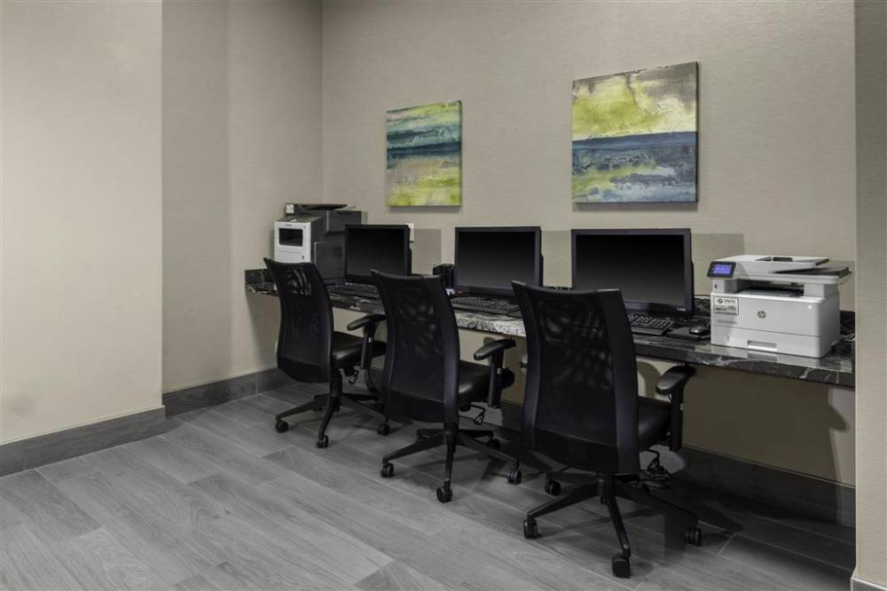 Homewood Suites By Hilton Phoenix Airport South 5
