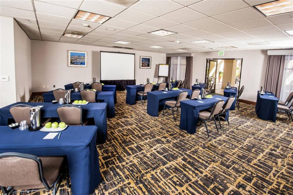 Homewood Suites By Hilton San Diego Airport-liberty Station 2