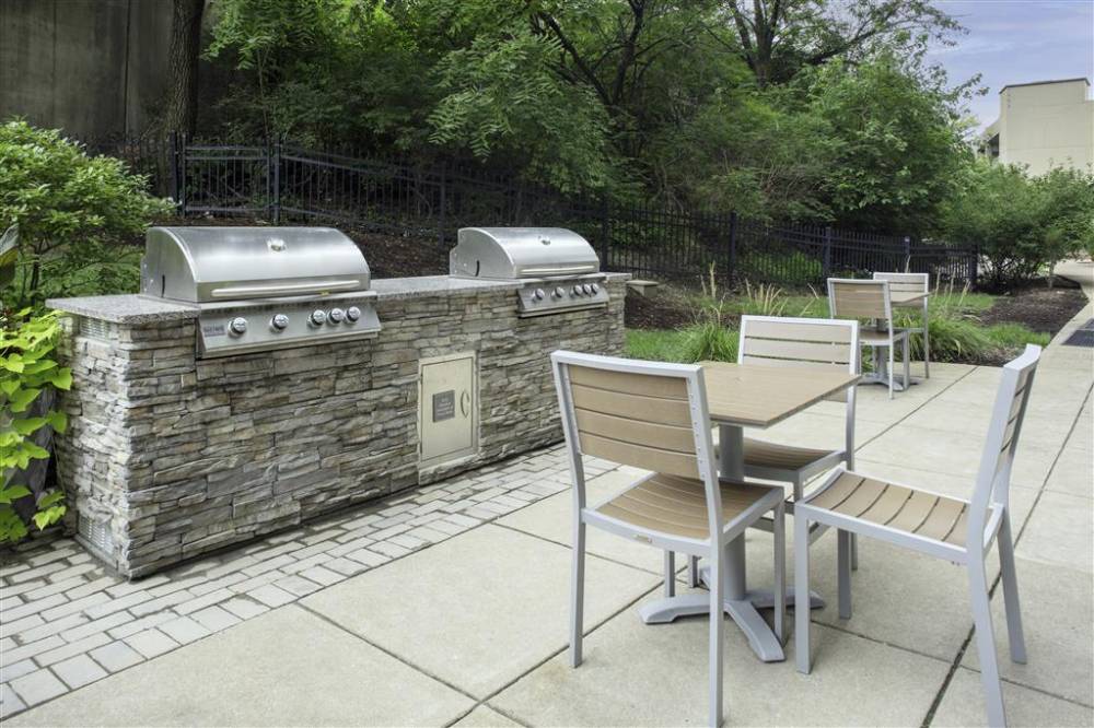 Homewood Suites By Hilton St. Louis - Galleria 7