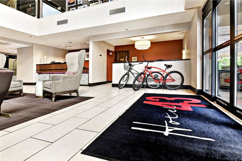 Hotel 43 2