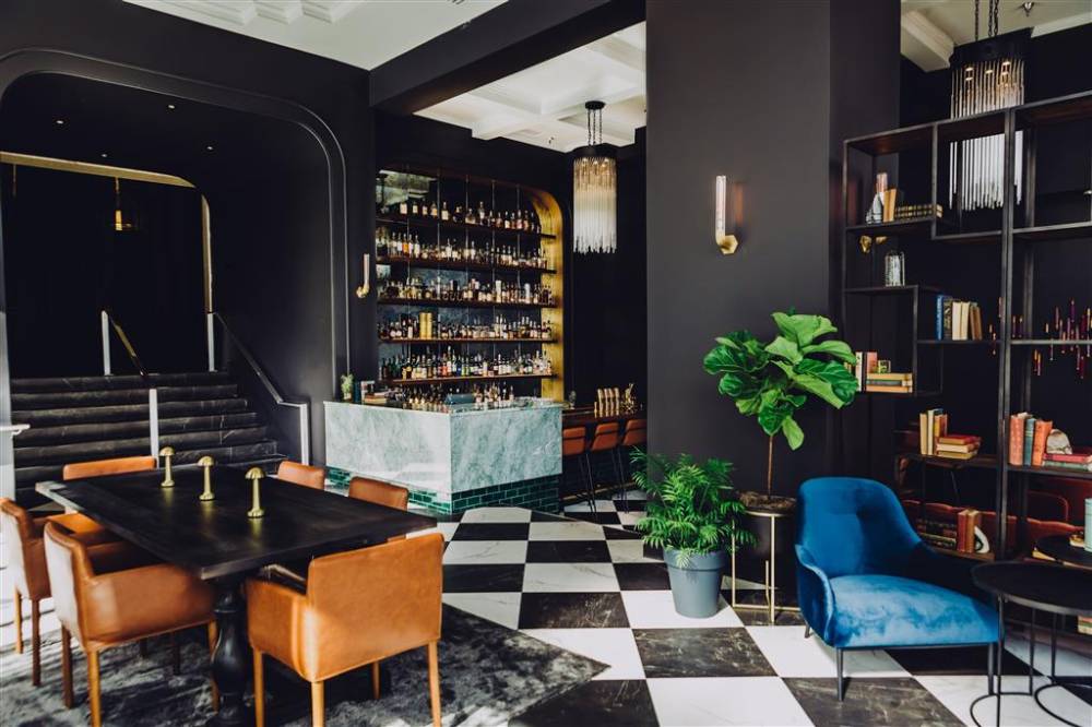 Hotel Deco 2