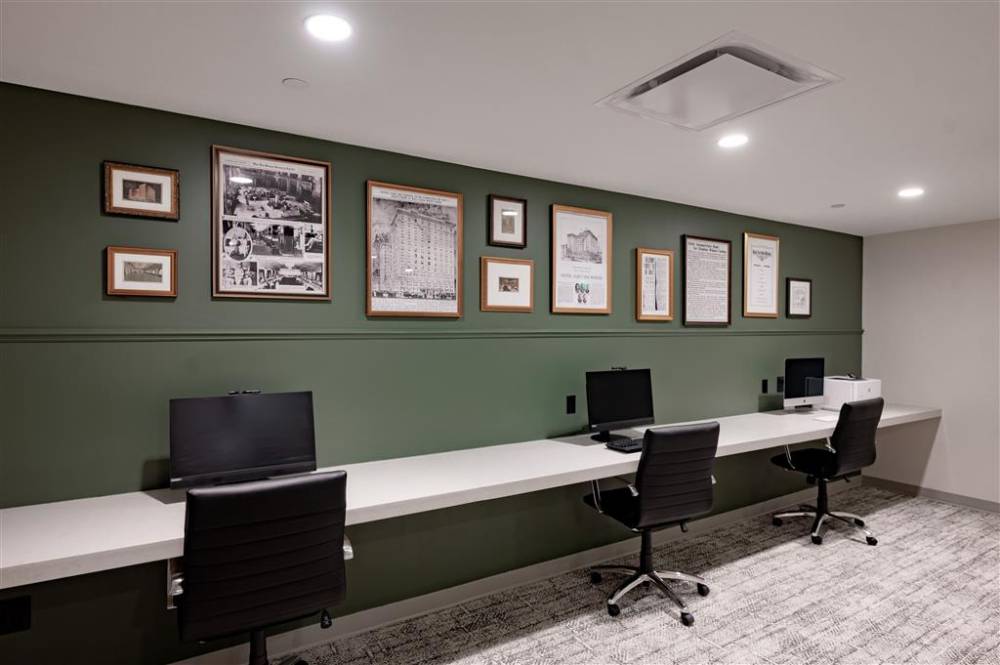 Hotel Fort Des Moines  Curio Collection By Hilton 6