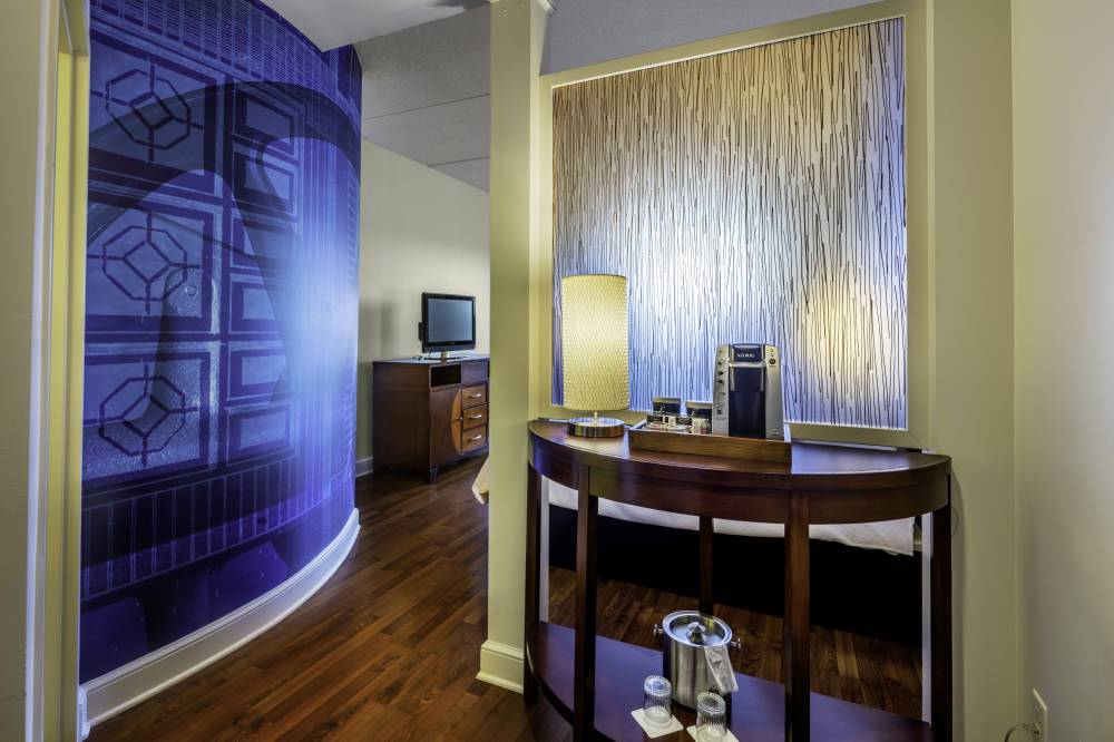 Hotel Indigo Deerwood Park 2
