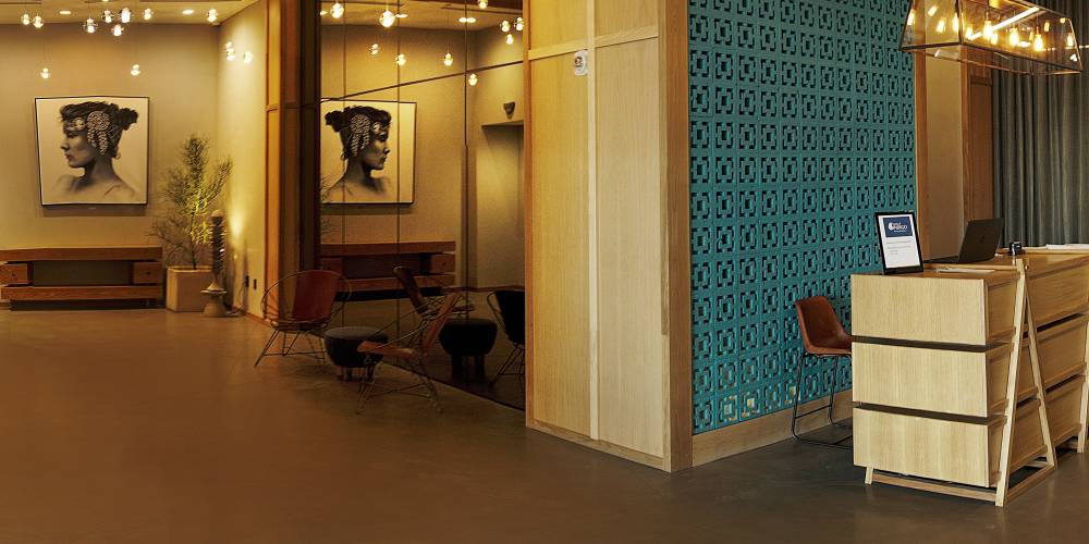 Hotel Indigo Downtown 9