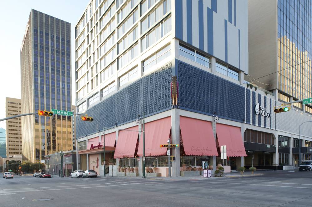 Hotel Indigo Downtown 8