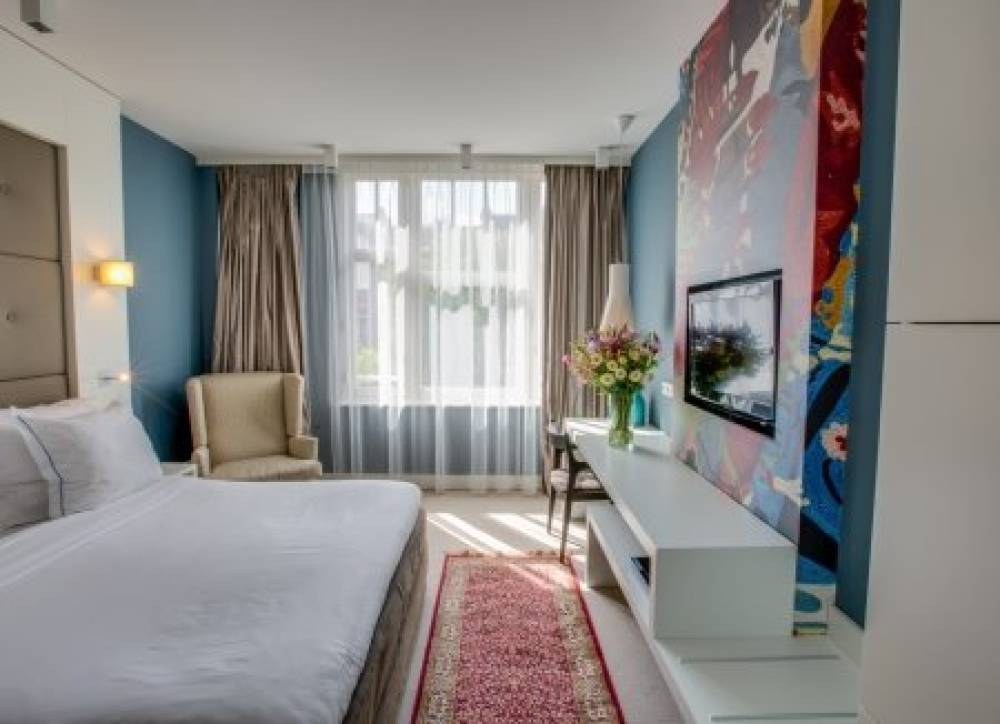 Hotel Jl No76 2