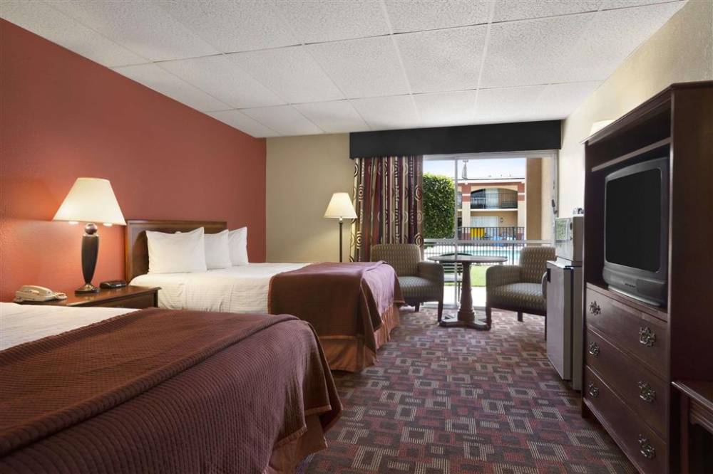 Howard Johnson By Wyndham Oklahoma City Airport/ Fairgrounds 5