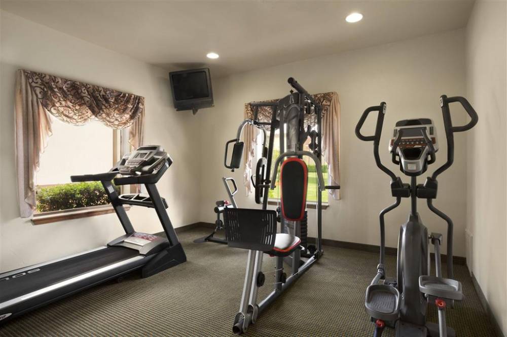 Howard Johnson By Wyndham Oklahoma City Airport/ Fairgrounds 3