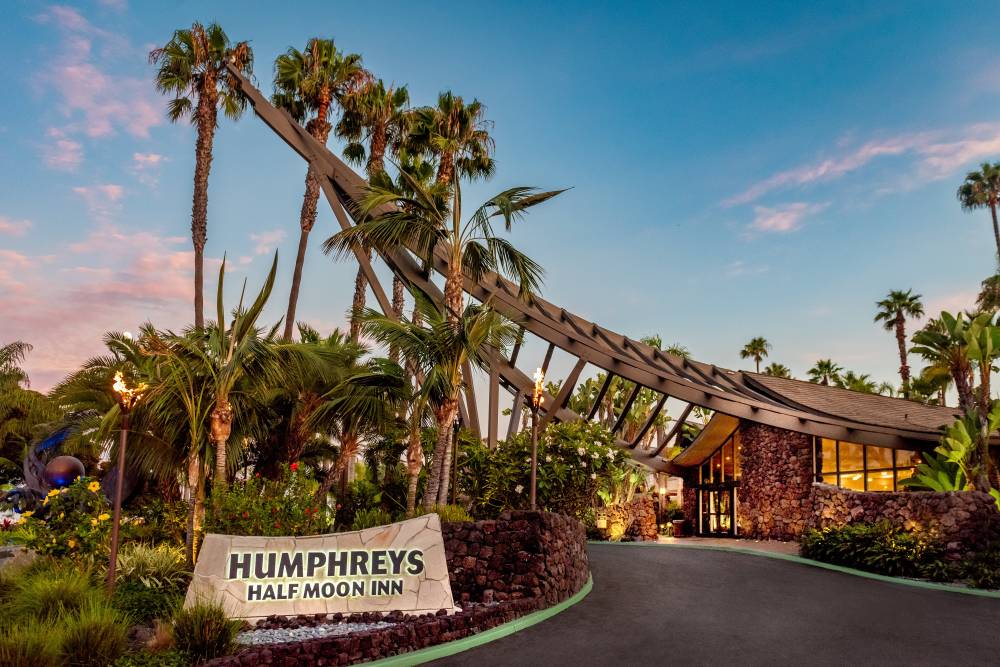 Humphreys Half Moon Inn Entrance