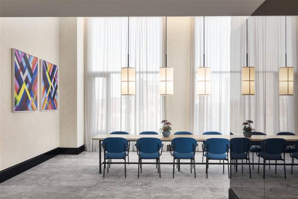 Hyatt Centric Montreal 2