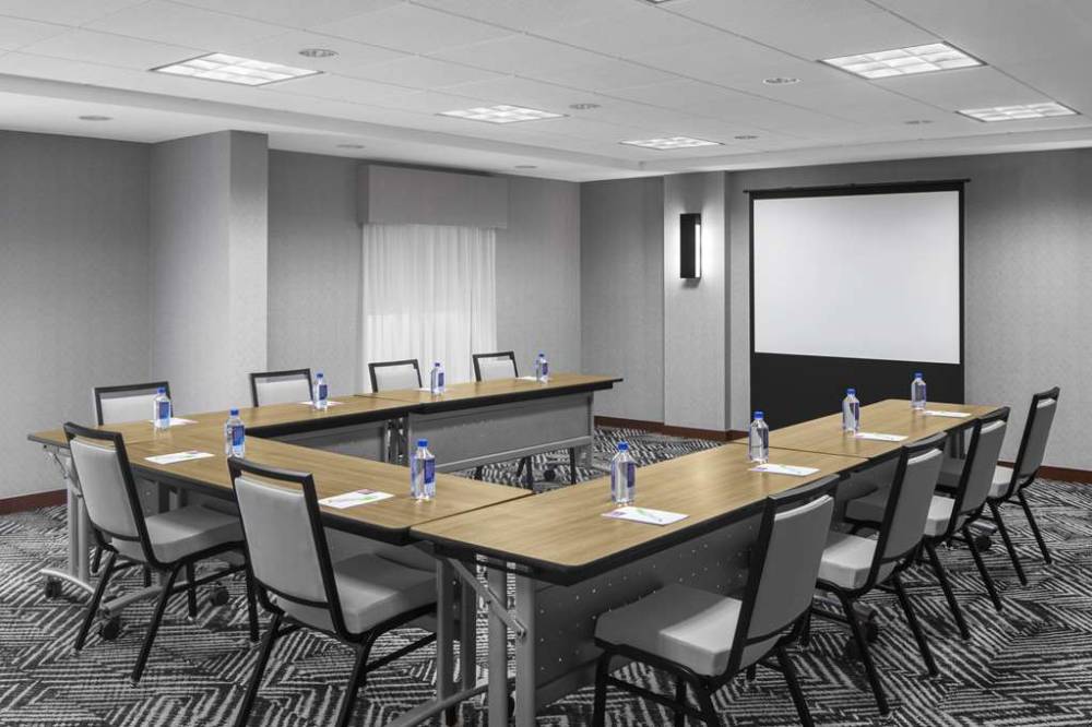 Hyatt Place Boston Braintree 2