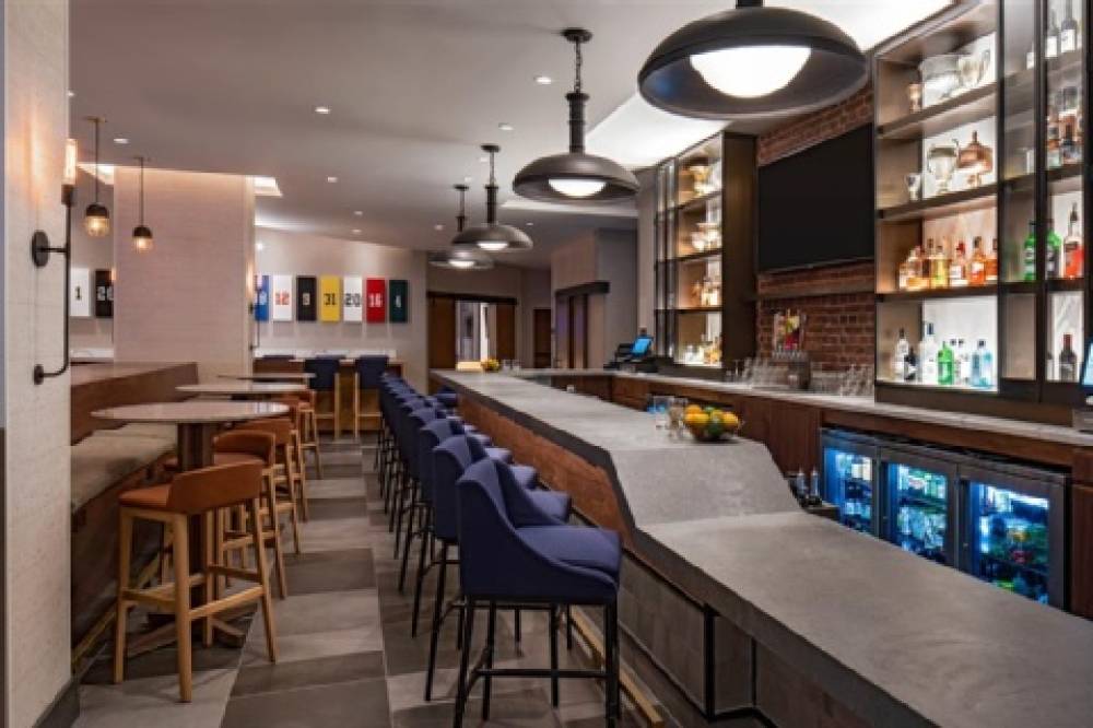 Hyatt Place Indianapolis Downtown 4