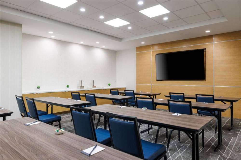 Hyatt Place San Carlos 2