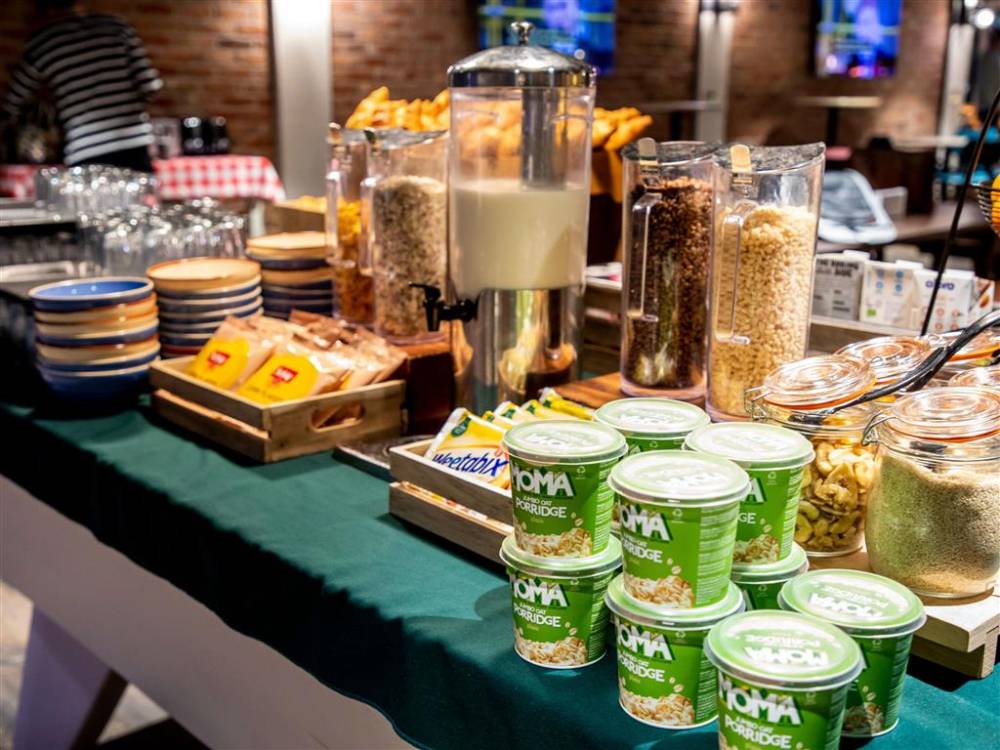Ibis Styles Glasgow Central 5