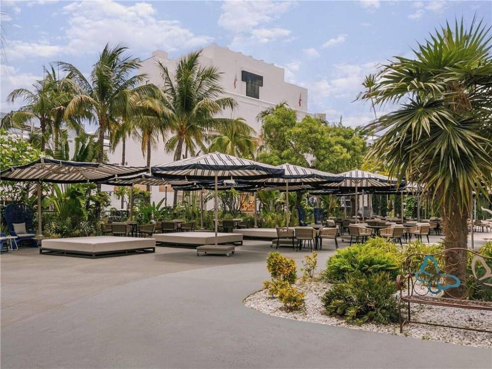 Kenmore Village Hotel South Beach 4