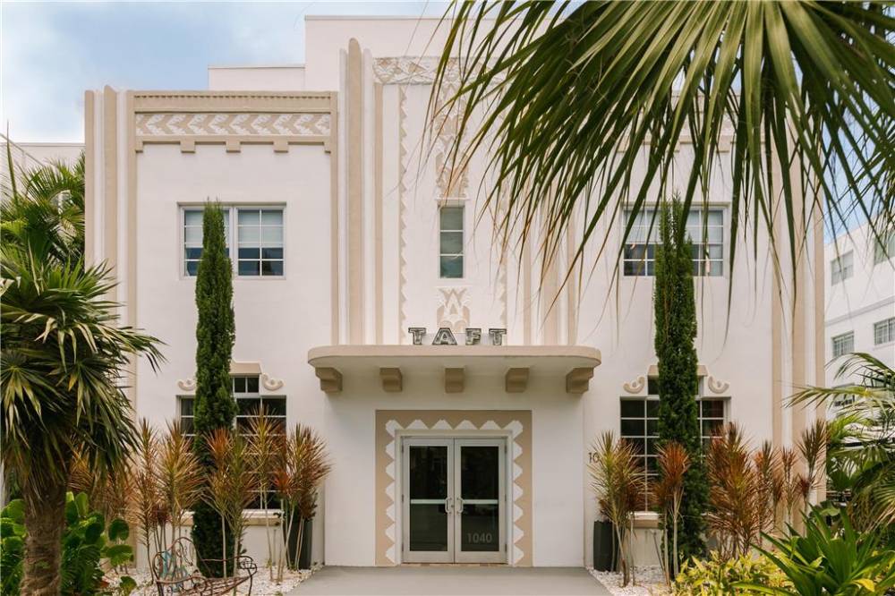 Kenmore Village Hotel South Beach 3