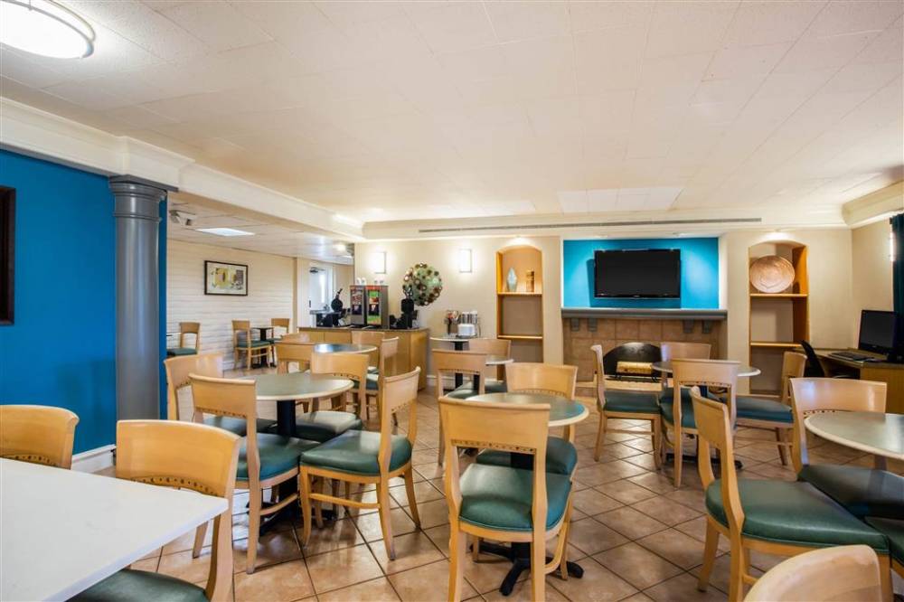 La Quinta Inn By Wyndham Norfolk Virginia Beach 3
