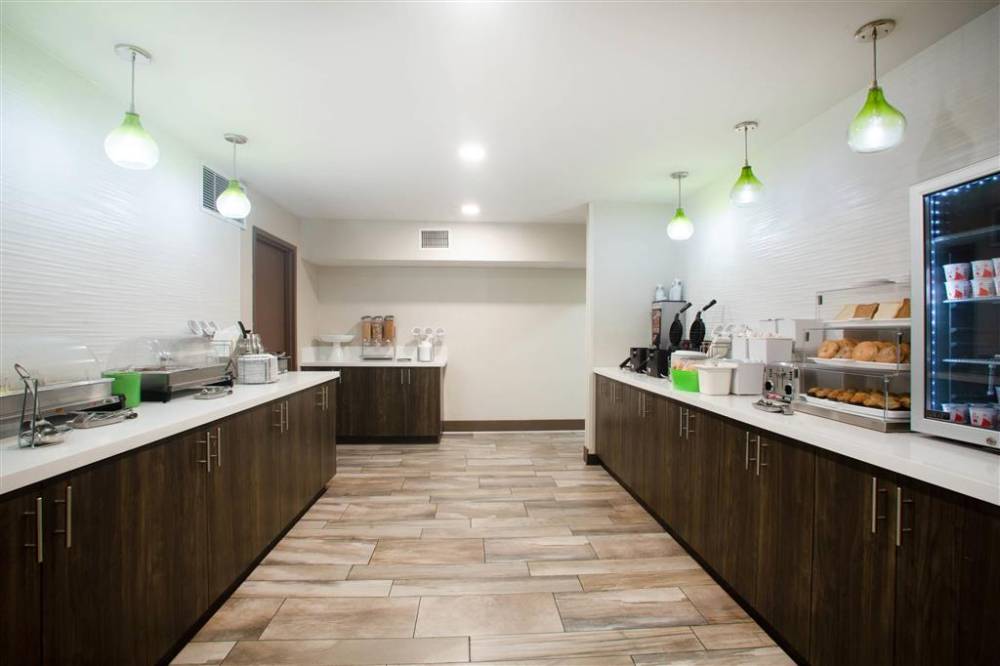 La Quinta Inn By Wyndham St. Louis Hazelwood - Airport North 3