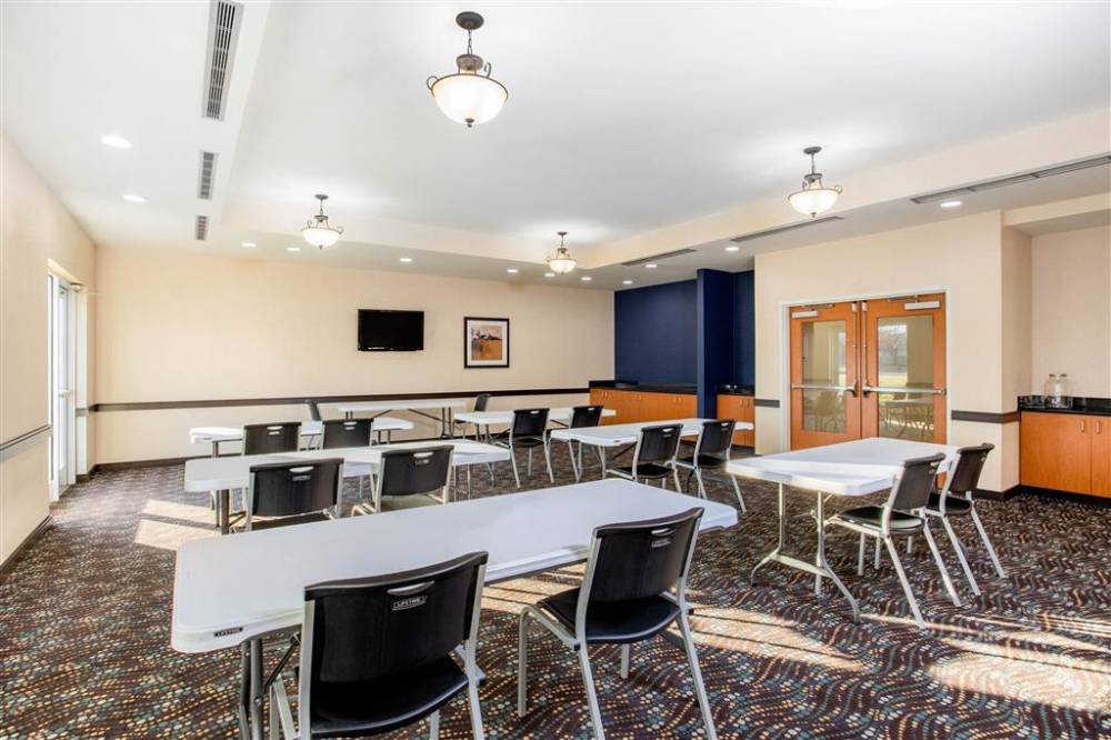 La Quinta Inn Ste Ap West 2