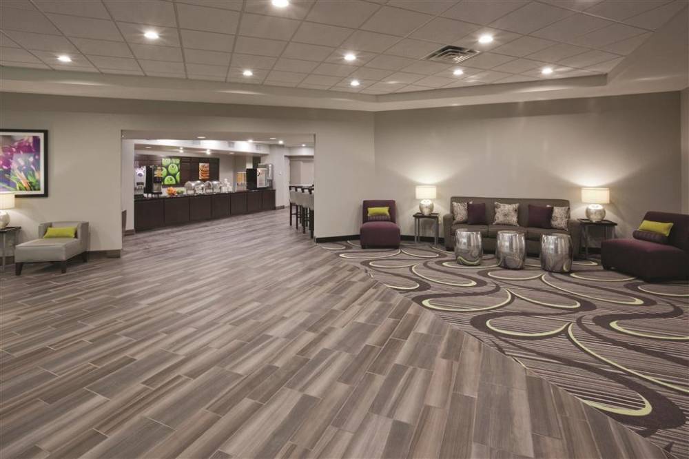 La Quinta Inn Ste Bloomingtn W 4