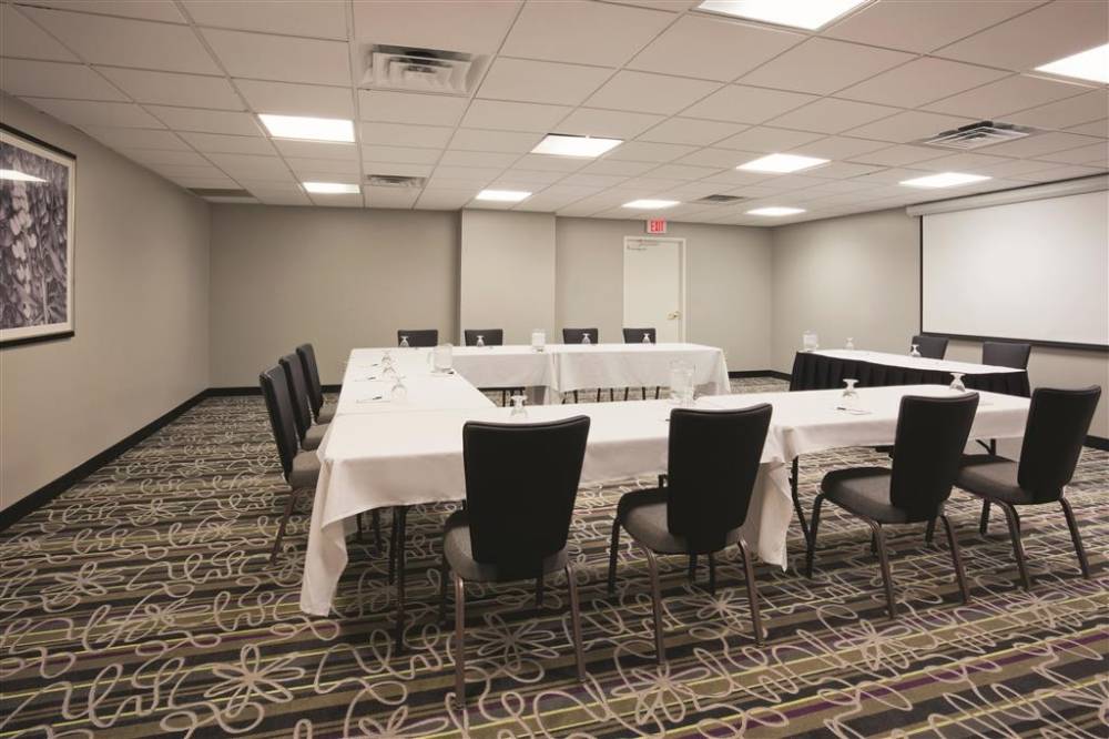 La Quinta Inn Ste Bloomingtn W 3