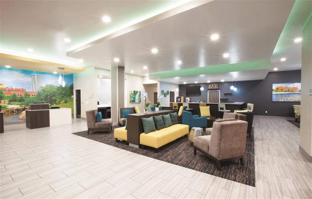 La Quinta Inn Ste Broken Arrow 4