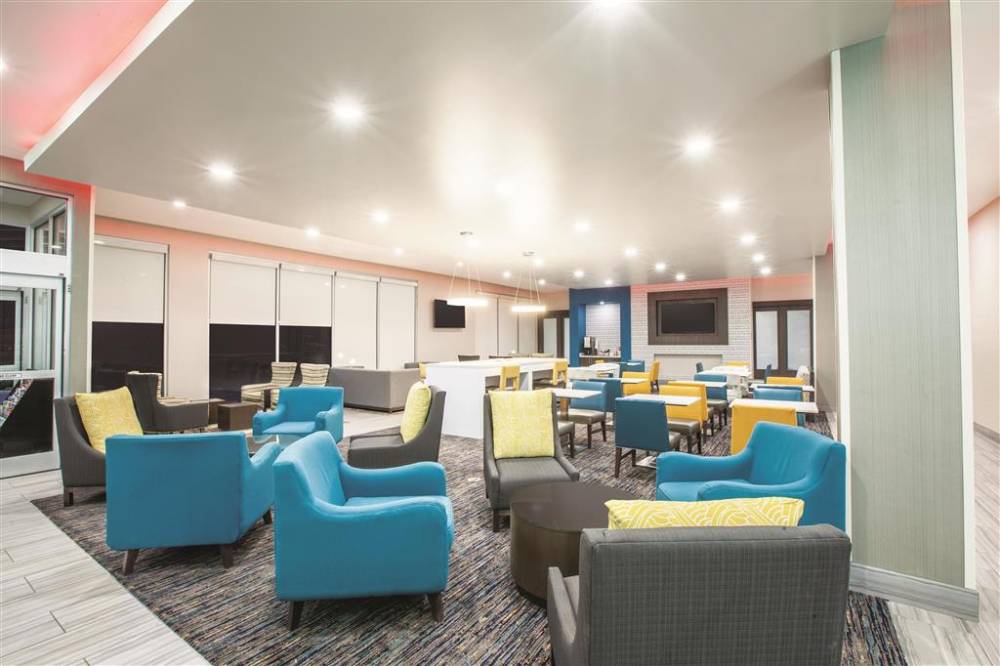 La Quinta Inn Ste Broken Arrow 6