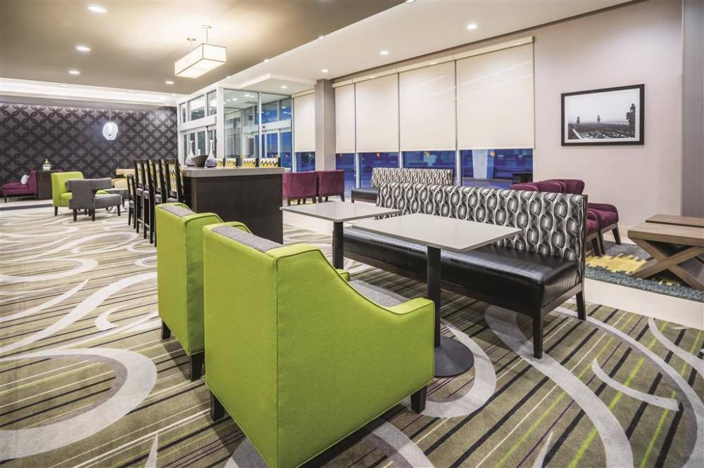 La Quinta Inn Ste Clifton Park 4