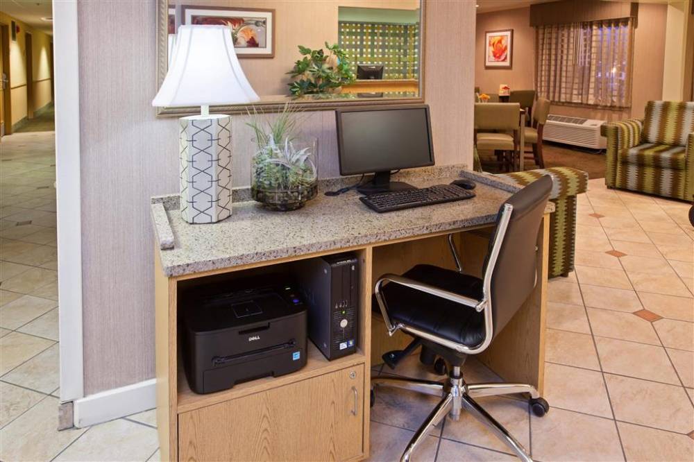 La Quinta Inn Ste Nashville Ap 6
