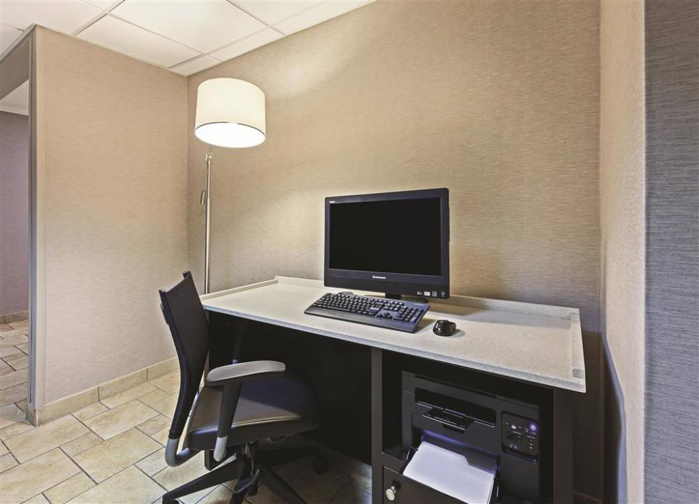 La Quinta Inn Ste North Mccain 5