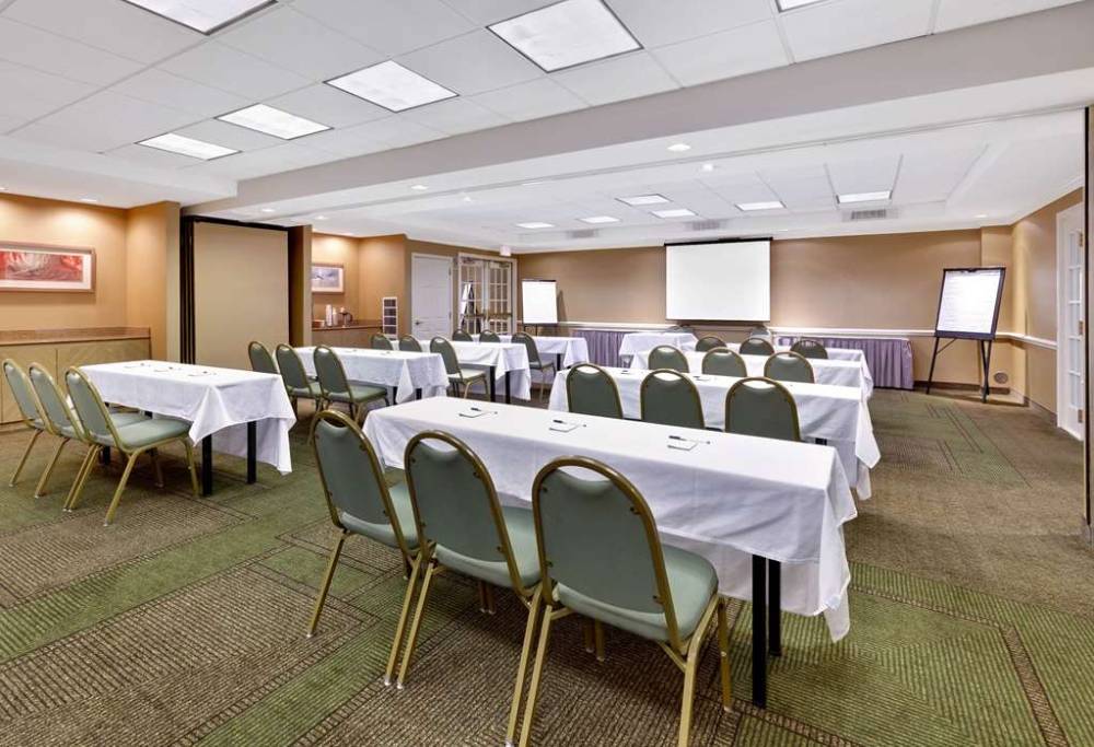 La Quinta Inn & Suites By Wyndham Dallas Dfw Airport North 4