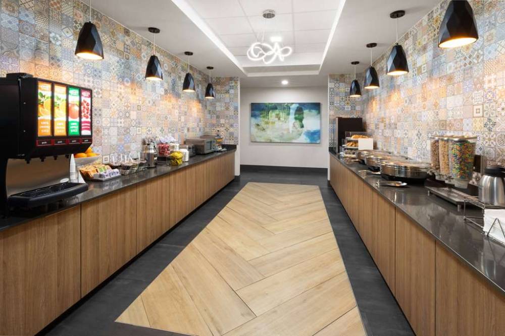 La Quinta Inn & Suites By Wyndham El Paso East Loop-375 5