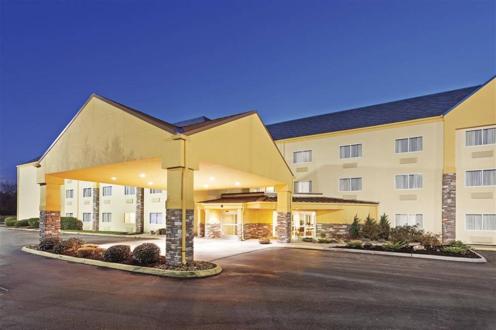 La Quinta Inn & Suites By Wyndham Knoxville Airport 2