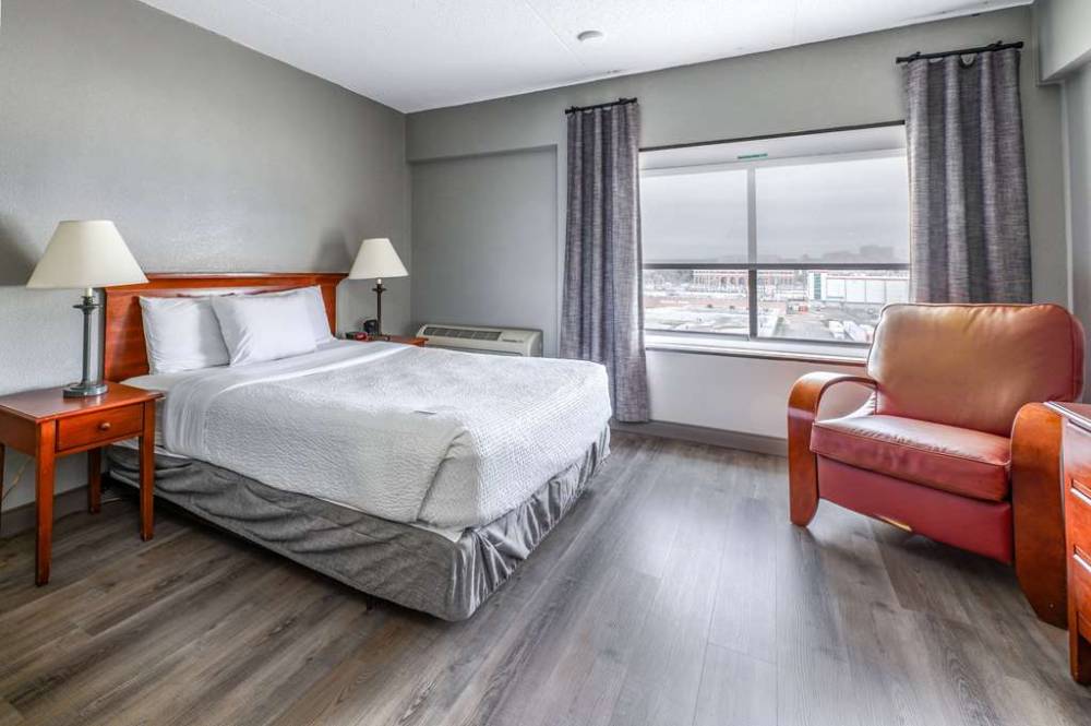 La Quinta Inn & Suites By Wyndham New Haven 7