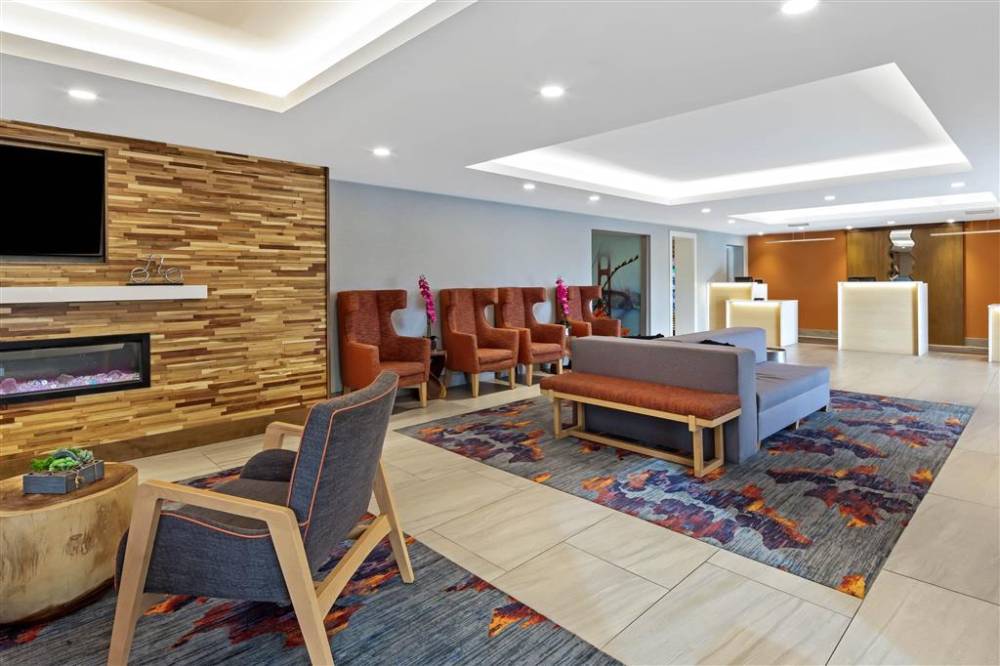 La Quinta Inn & Suites By Wyndham San Francisco Airport N 3