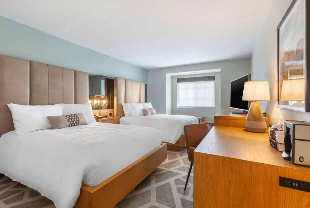 La Quinta Inn & Suites By Wyndham Tempe University / Phoenix 5