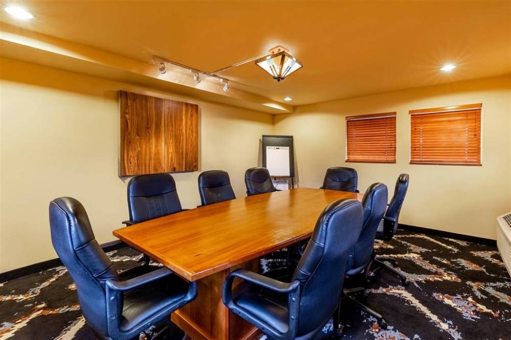 La Quinta Inn & Suites By Wyndham Vancouver 2