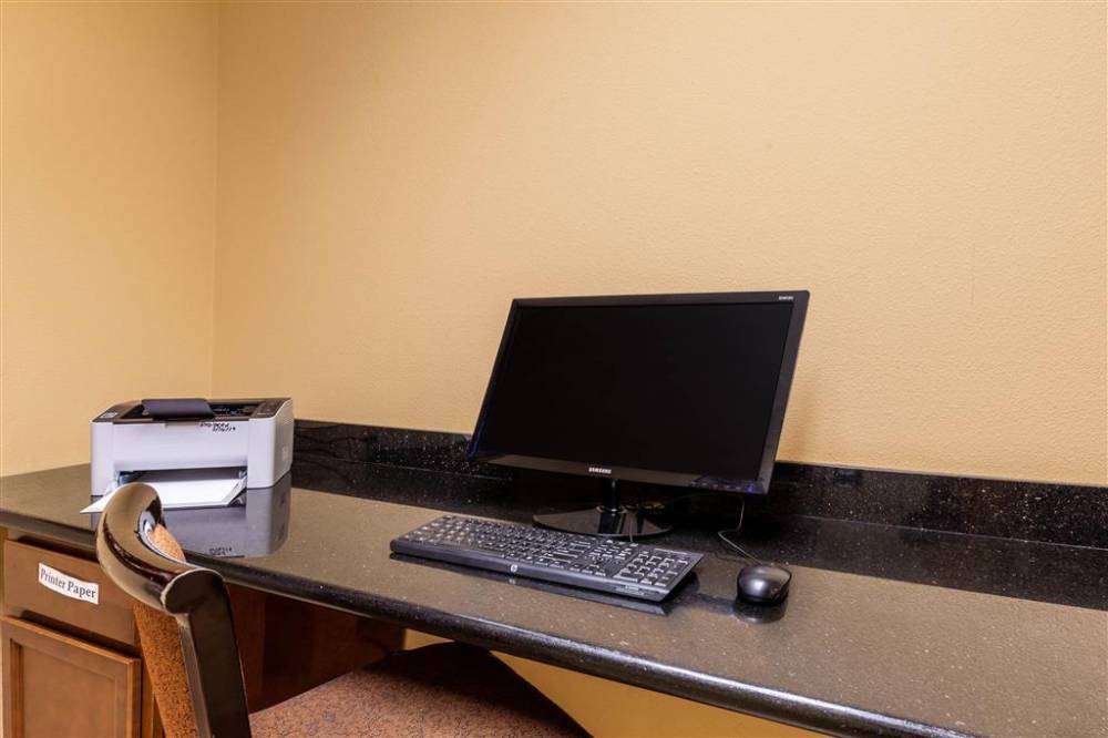 La Quinta Inn & Suites By Wyndham Vancouver 5