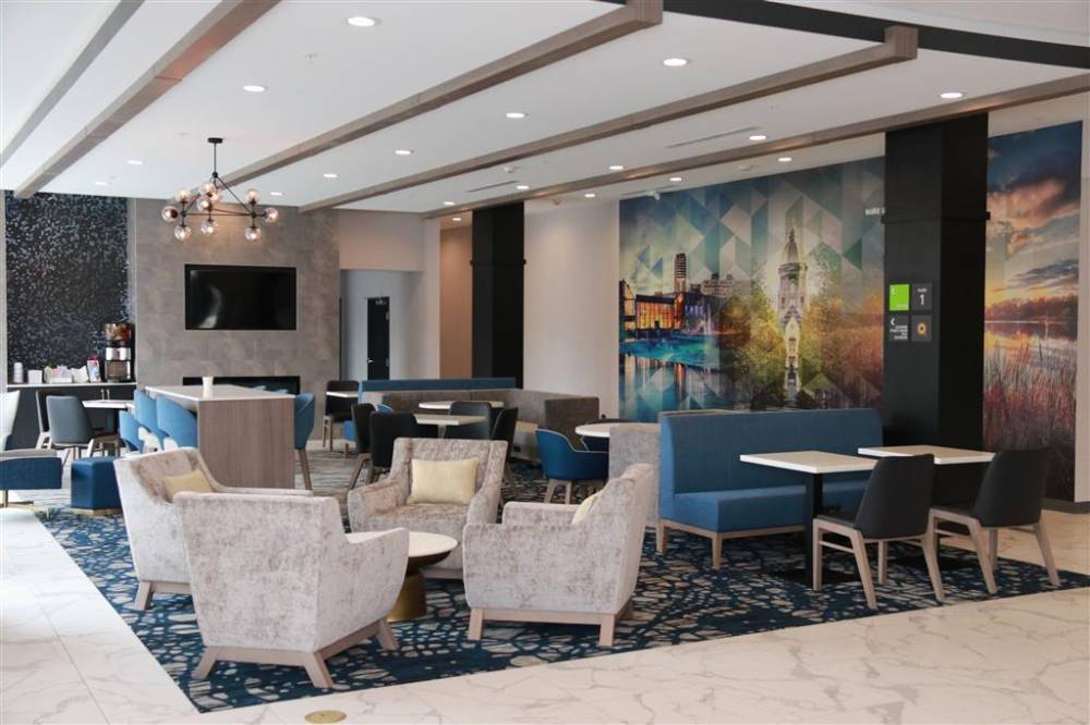 Laquinta Suites By Wyndham South Bend Notre Dame Area 5