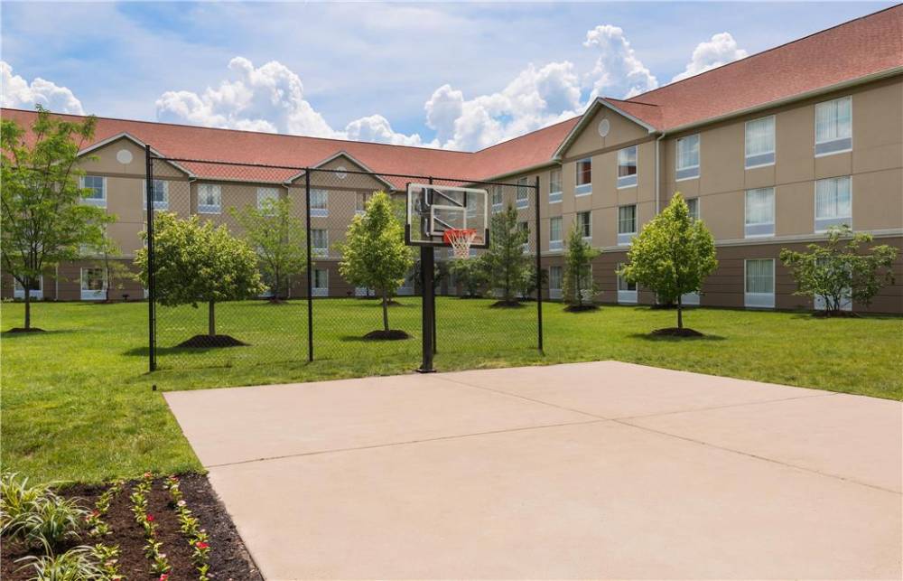 Larkspur Landing Extended Stay St Louis Riverport Airport West 8