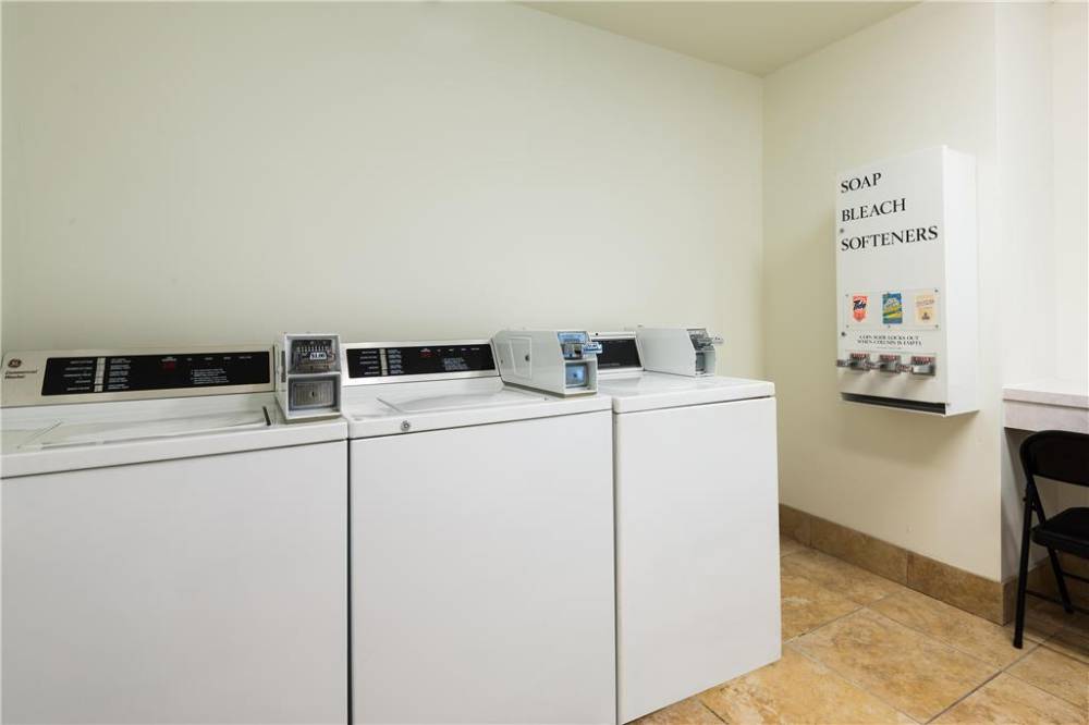 Larkspur Landing Extended Stay St Louis Riverport Airport West 6